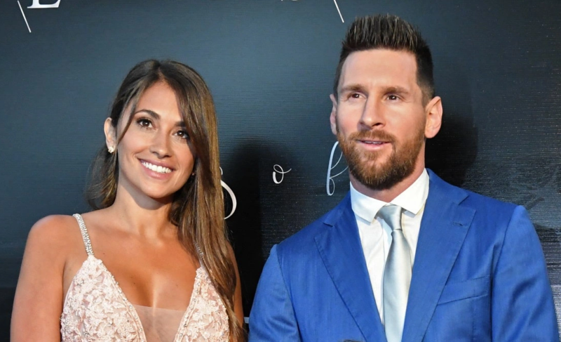 Messi và vợ