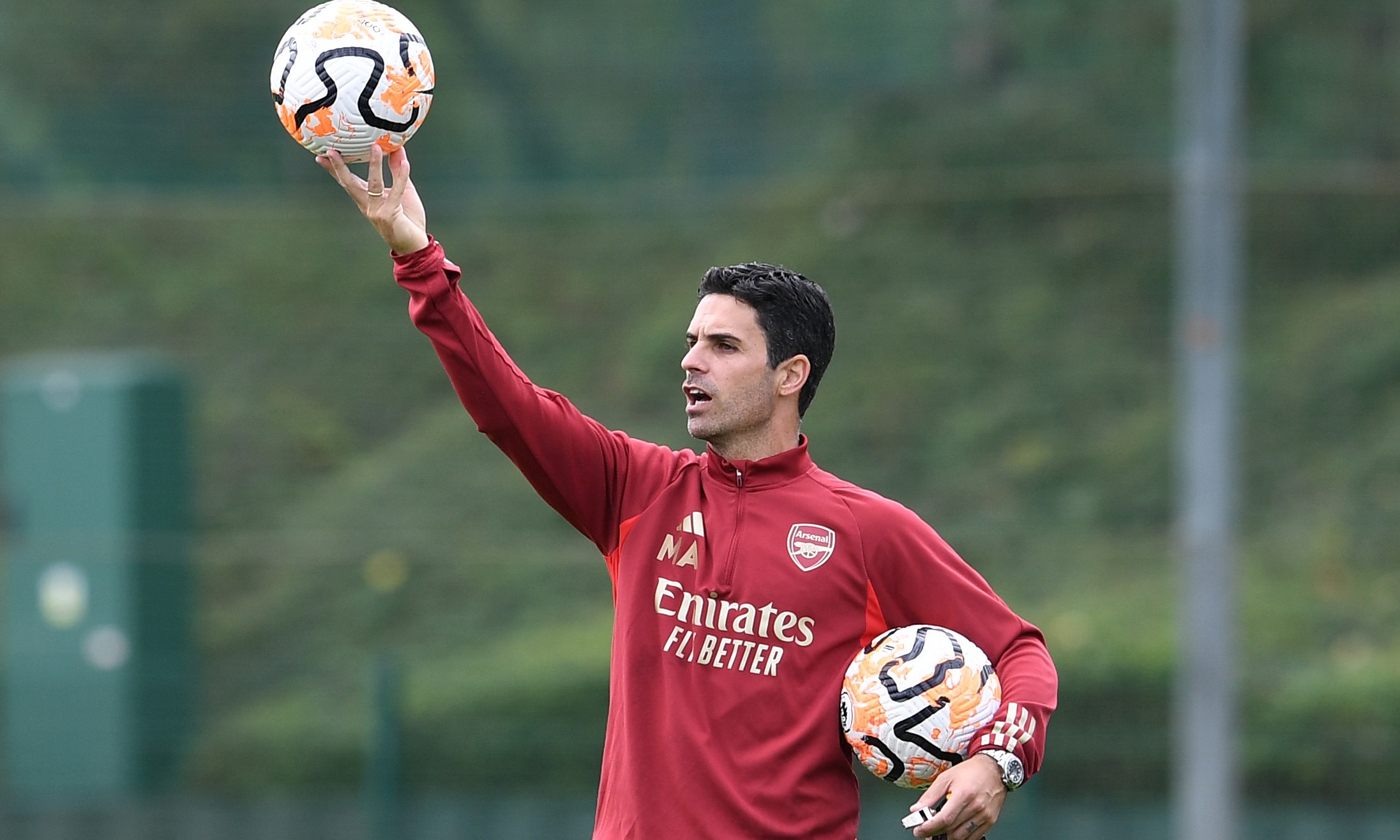 HLV Mikel Arteta 4