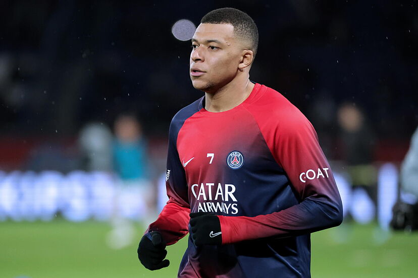 Mbappe bị gạch tên