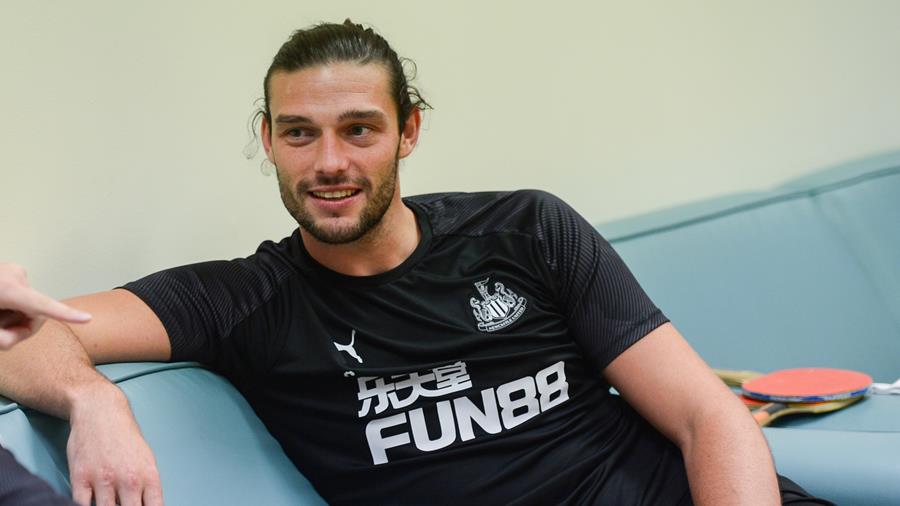 Andy Carroll 4