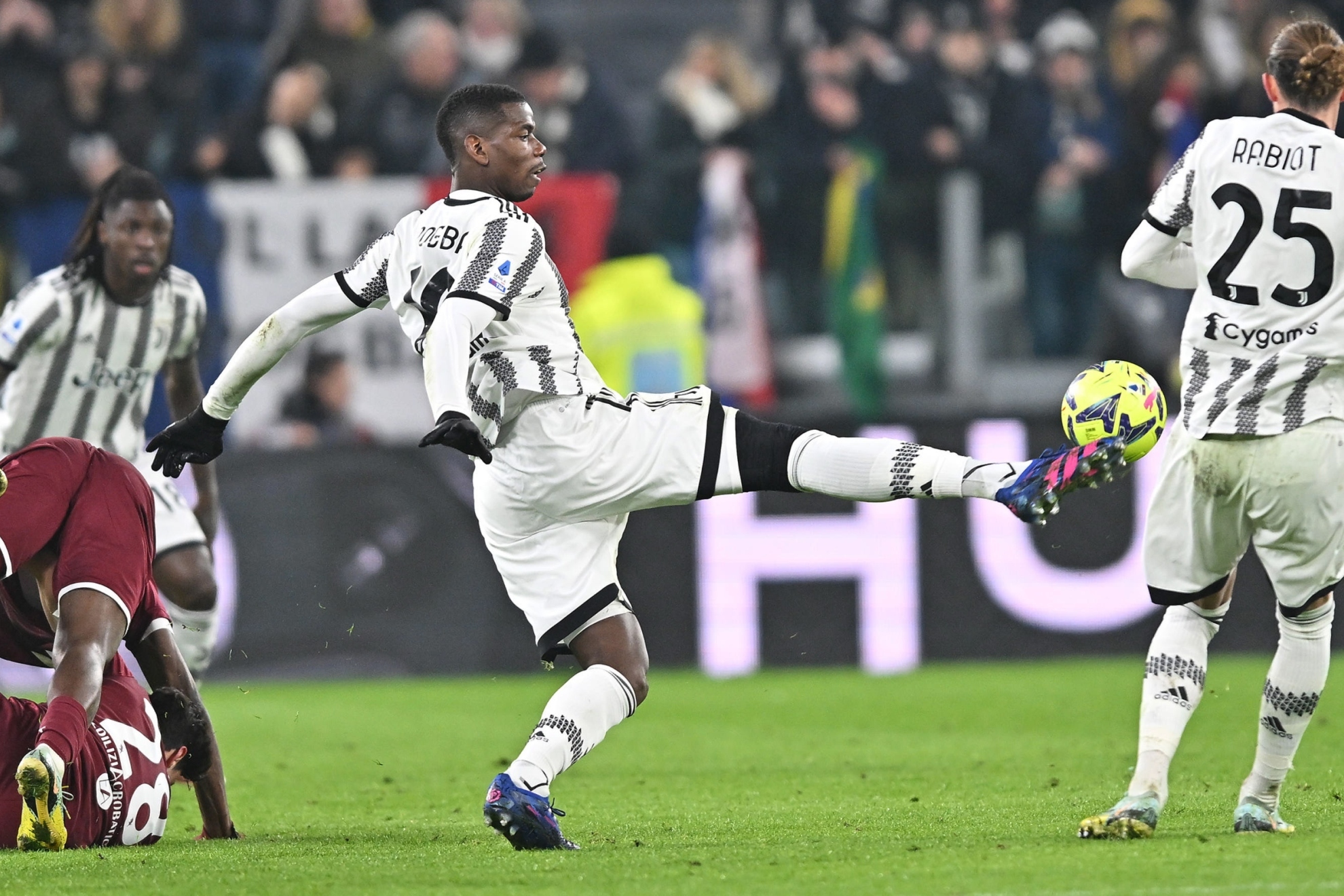 hủy hợp đồng với Pogba 4