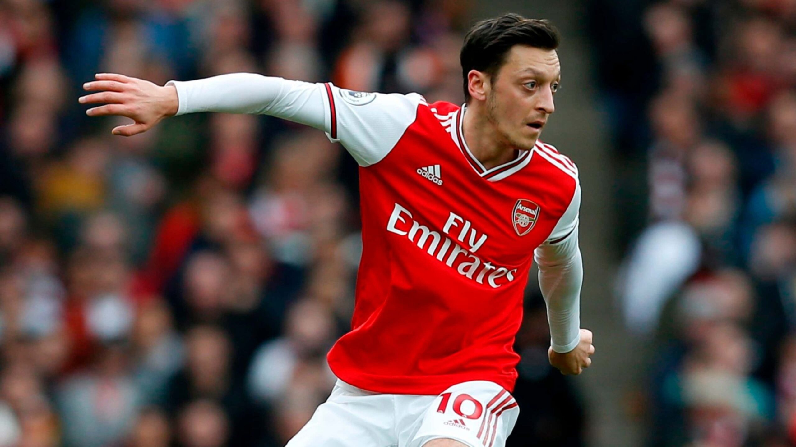 Mesut Ozil giải nghệ 1