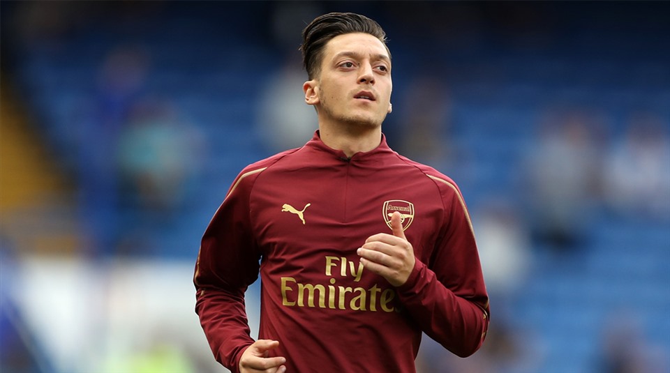 Mesut Ozil giải nghệ 2