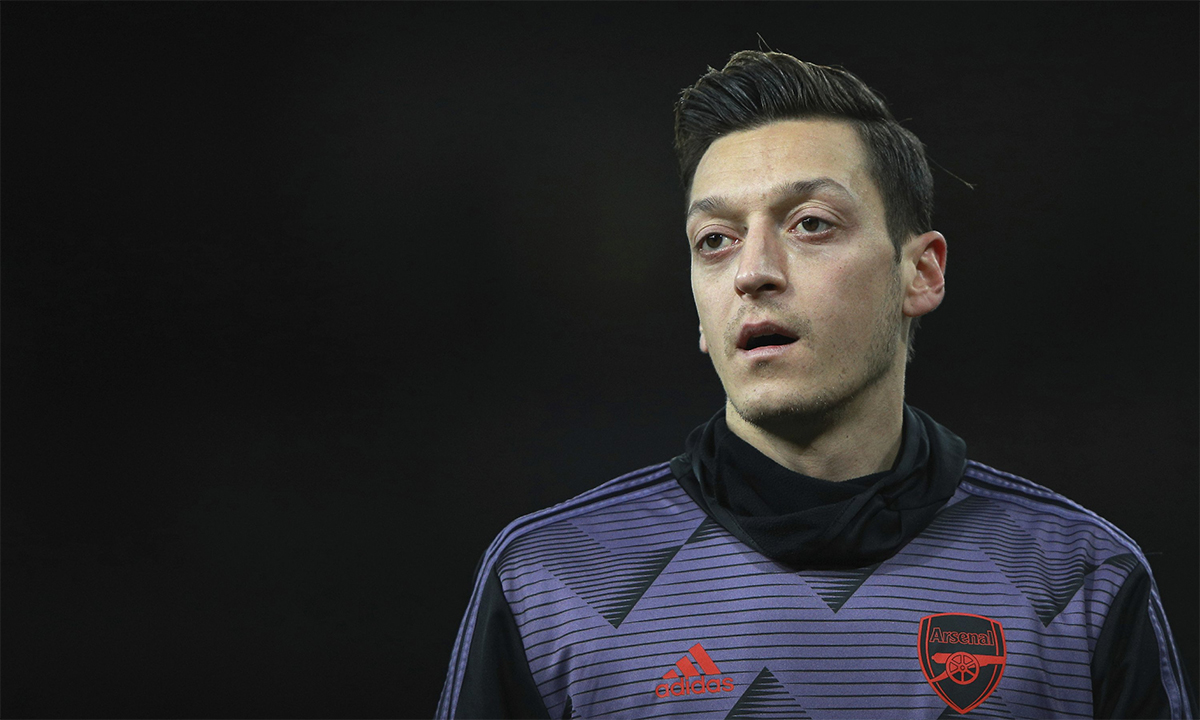 Mesut Ozil giải nghệ 3